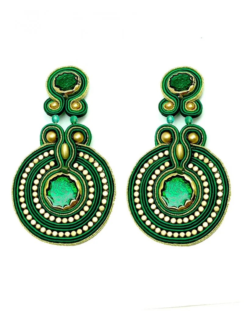 PENDIENTES LARGOS FLAMENCA  VERDES, TE QUEDARAN PRECIOSOS CON TU VESTIDO DE BODA O FIESTA