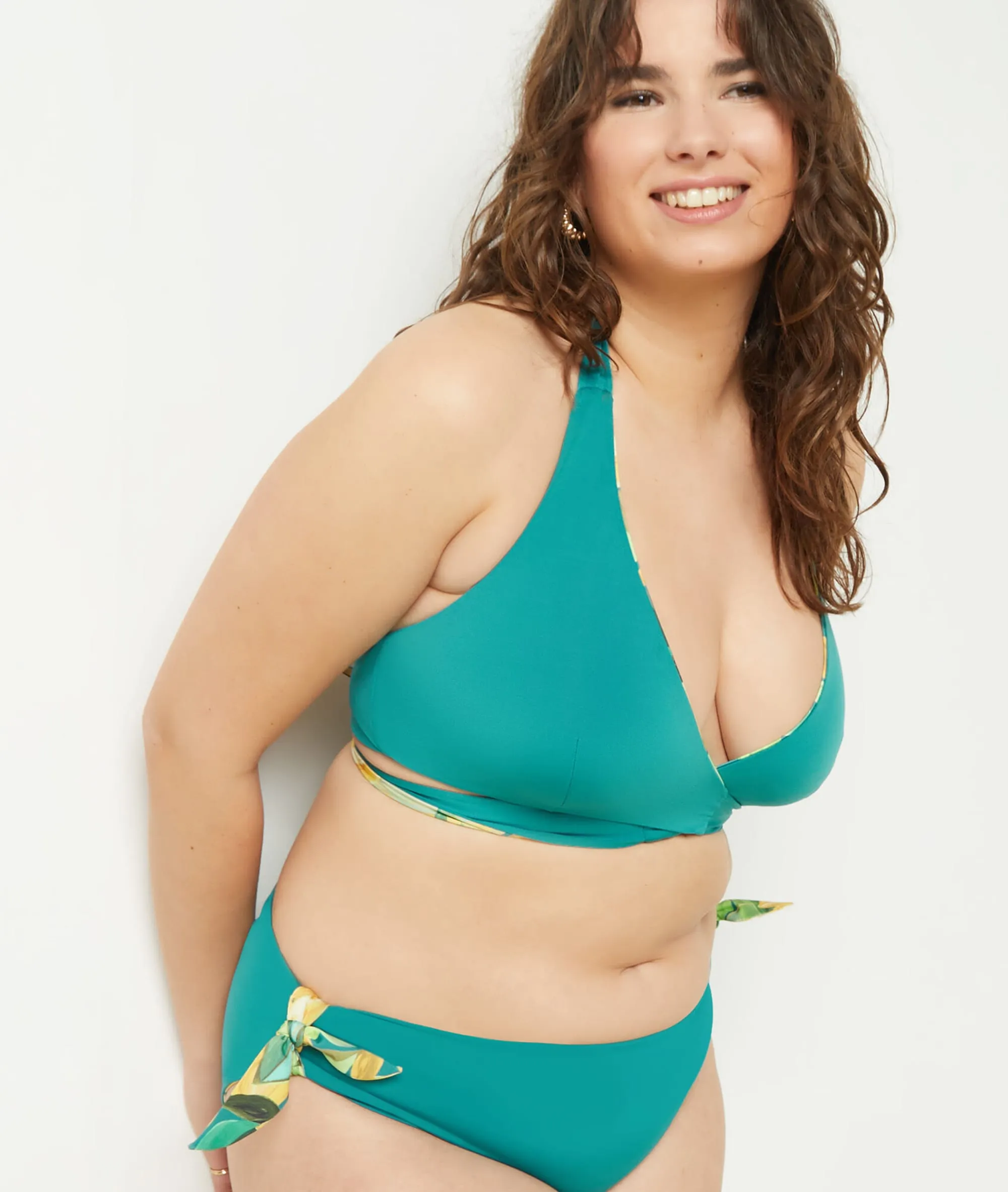 Sujetador bikini triángulo reversible VERSO IMP FOND VERT - ETAM