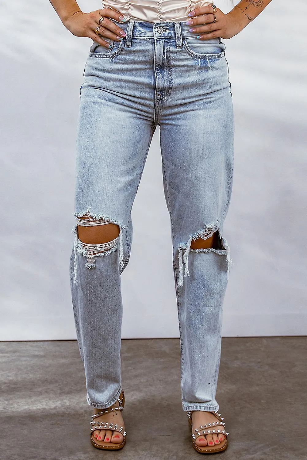 Women's Sky Blue Hollow-out Knee Ripped Boyfriend Jeans